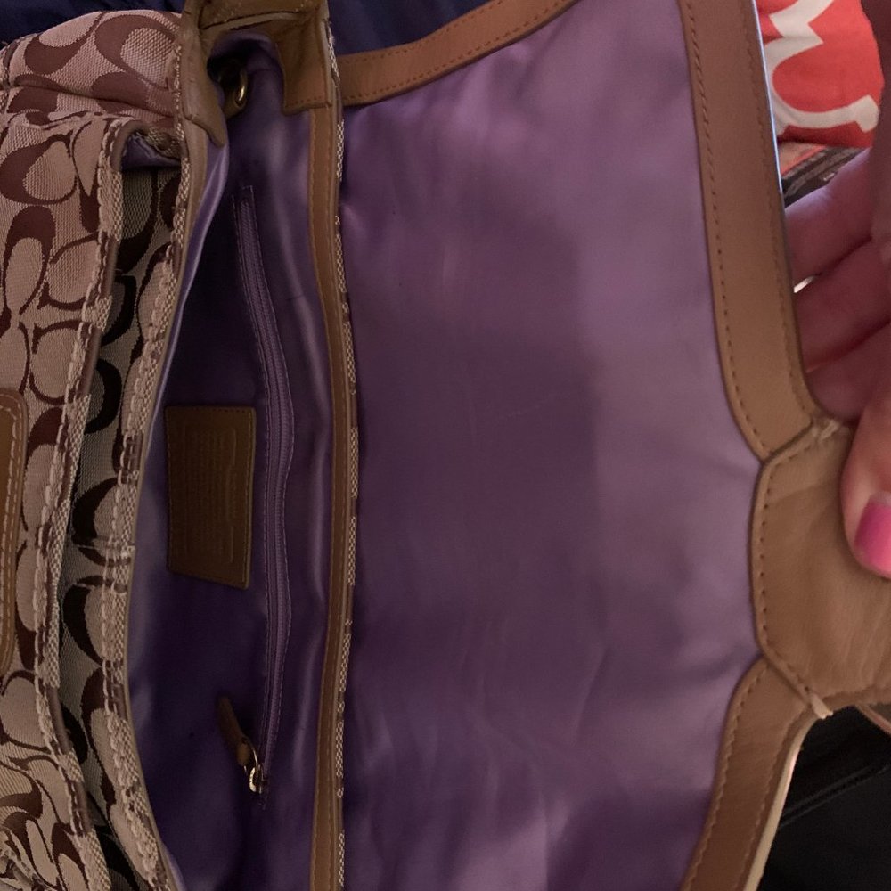 Coach purse - Picture 4 of 6
